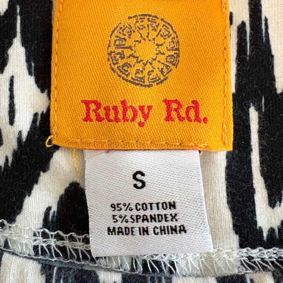 Ruby Rd. Black and Pink Patterned Top - Picture 3 of 3